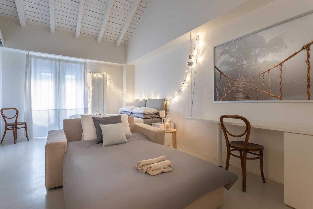 Appartement Design Loft Walking Distance Brera-duomo With Wifi+netflix