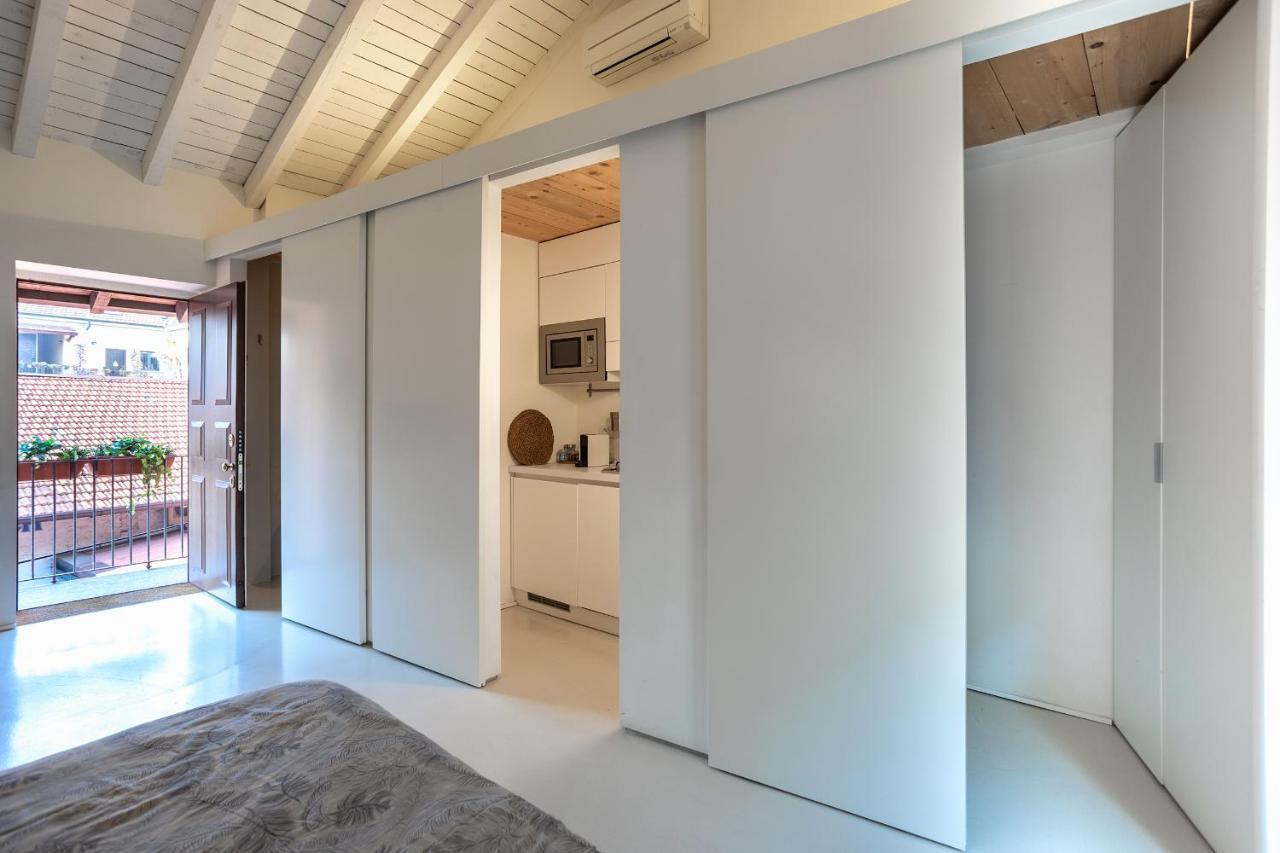 Design Loft Walking Distance Brera-duomo With Wifi+netflix Appartement